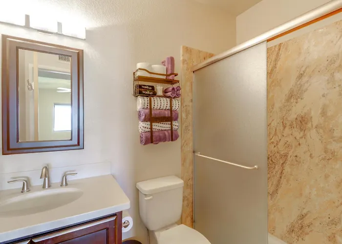 Hike, Swim & Shop: W/ Balcony Tucson