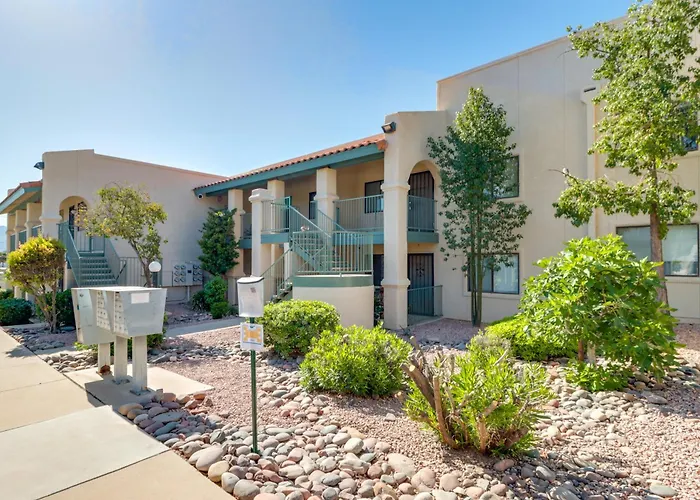 Holiday home Hike, Swim & Shop: W/ Balcony *